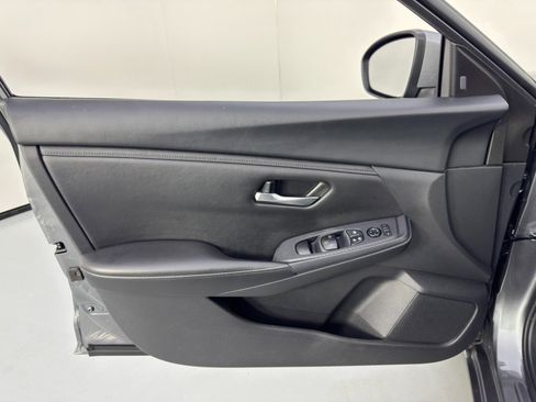 Used 2023 Nissan Sentra S image 32