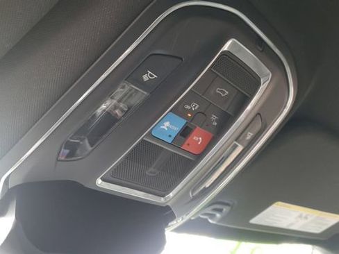 Certified 2024 Jeep Wagoneer Series II w/ Convenience Group I image 24