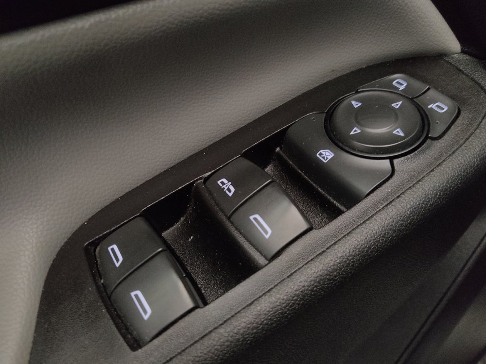 Used 2018 Chevrolet Equinox LS FWD image 27