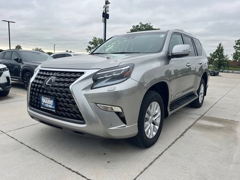 Used 2022 Lexus GX 460 Premium w/ Premium Package AWD/4WD image 4