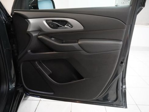 Used 2019 Chevrolet Traverse LT w/ LPO, Floor Liner Package AWD/4WD image 25