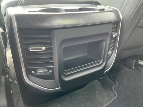 Used 2020 RAM 1500 Big Horn AWD/4WD image 12