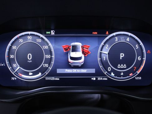 New 2026 Jaguar F-PACE R-Dynamic S image 18