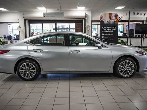 Certified 2025 Lexus ES 350 w/ Accessory Package (Z2) FWD image 5