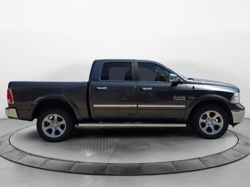 Used 2014 RAM 1500 Laramie w/ Convenience Group AWD/4WD image 6