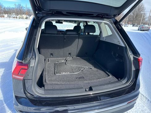 Used 2018 Volkswagen Tiguan SEL image 13