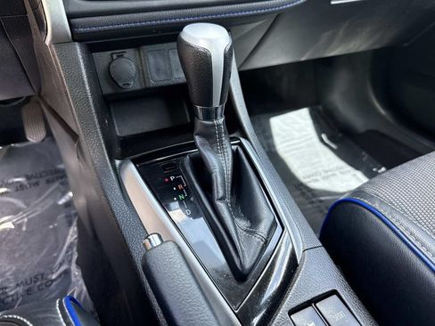 Used 2018 Toyota Corolla SE FWD image 31