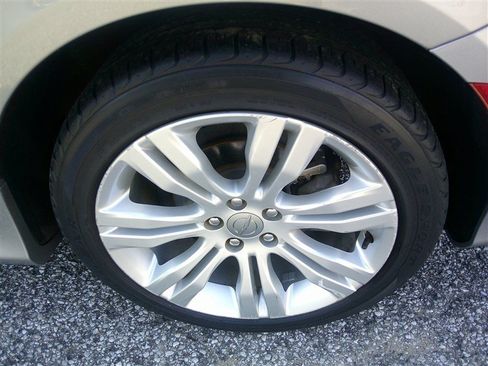 Used 2015 Chrysler 200 Limited w/ Convenience Group FWD image 22