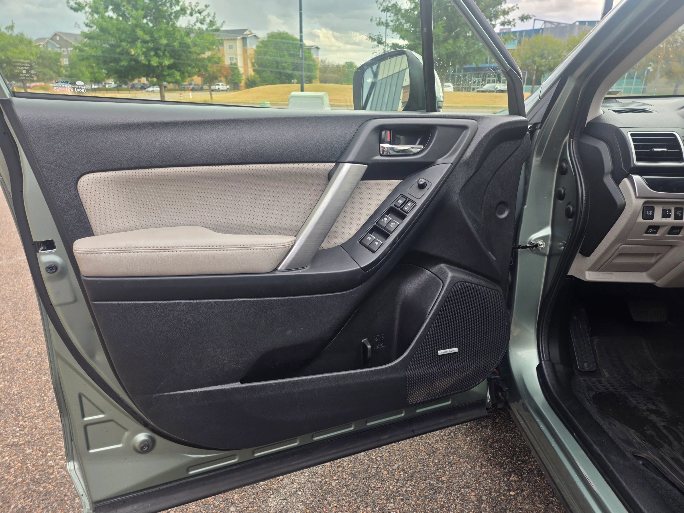 Used 2017 Subaru Forester 2.5i Limited AWD/4WD image 20