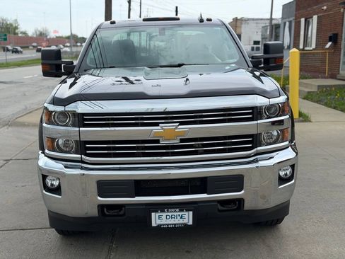 Used 2016 Chevrolet Silverado 2500 LT w/ LT Convenience Package AWD/4WD image 2