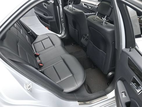 Used 2014 Mercedes-Benz E 250 BlueTEC Sedan image 22