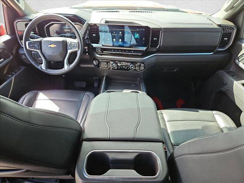 Used 2025 Chevrolet Silverado 3500 LT AWD/4WD image 18