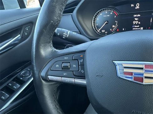 Certified 2023 Cadillac XT4 Luxury w/ Cold Weather Package image 41