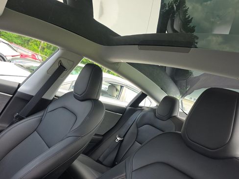 Used 2025 Tesla Model 3 Long Range RWD image 15