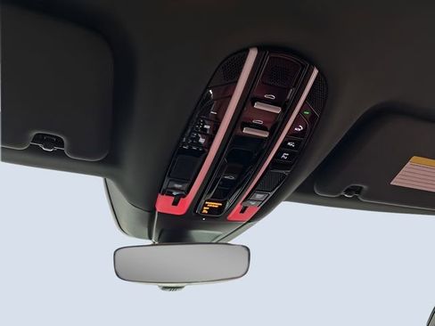 Used 2023 Porsche Panamera 4S image 30