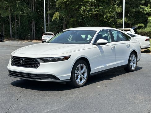 Used 2026 Honda Accord LX image 5