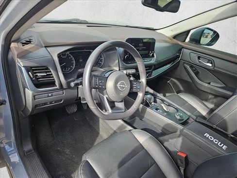 Used 2023 Nissan Rogue SL w/ SL Premium Package image 15