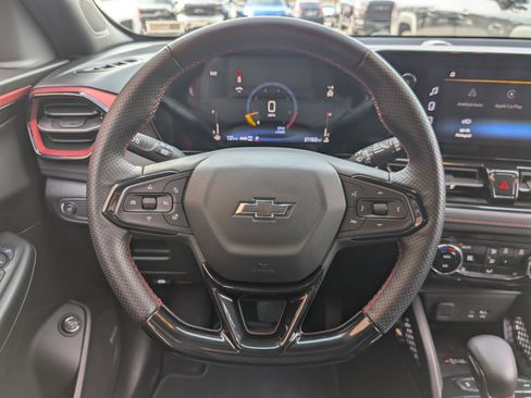 Used 2025 Chevrolet TrailBlazer RS w/ Convenience Package image 23