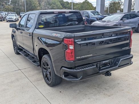 Used 2022 Chevrolet Silverado 1500 Custom image 8