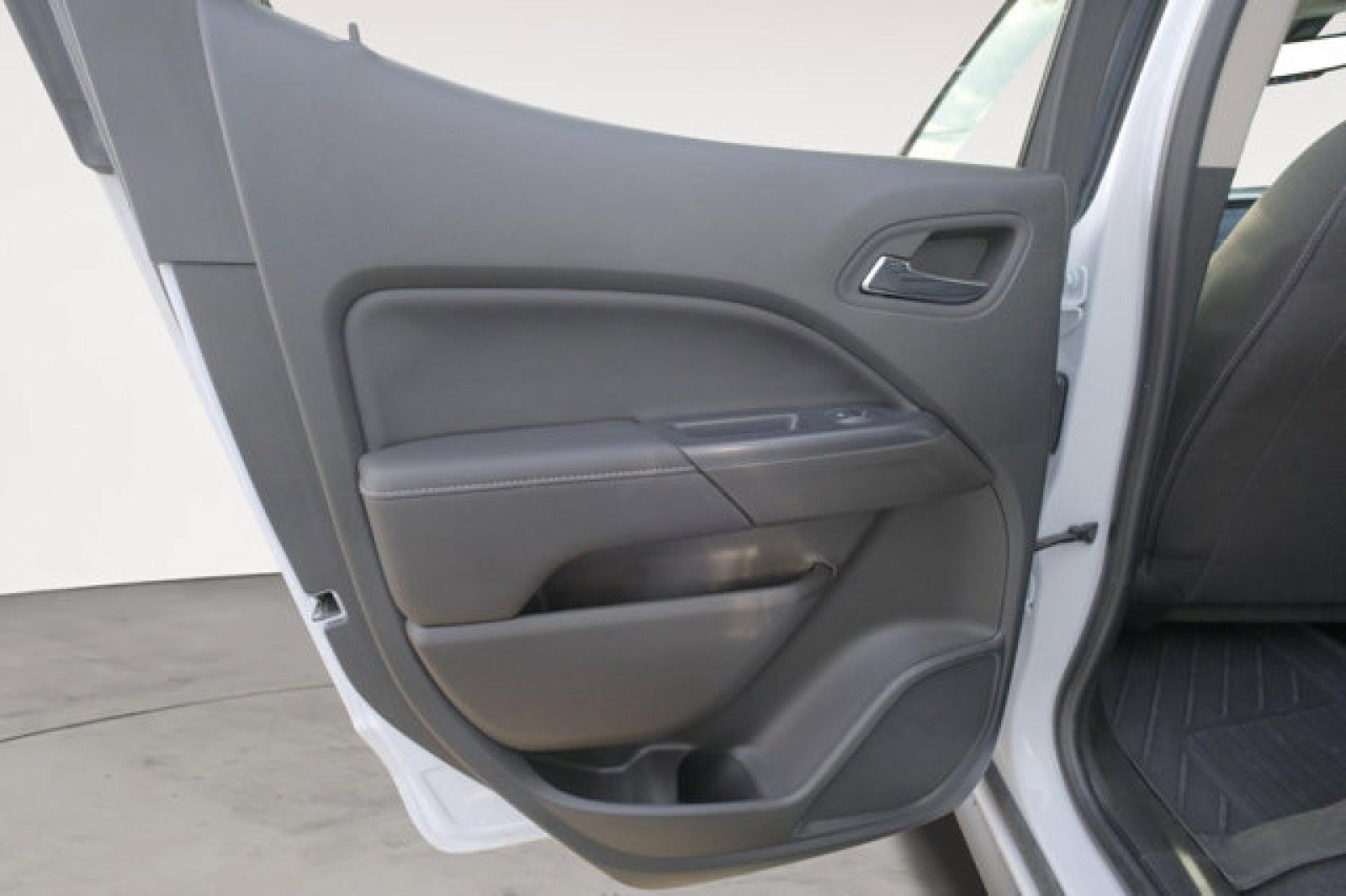 Used 2022 GMC Canyon Elevation w/ Trailering Package AWD/4WD image 9