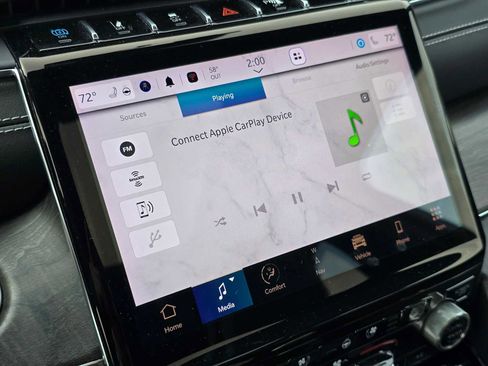 Used 2023 Jeep Grand Cherokee Overland w/ Luxury Tech Group IV image 34