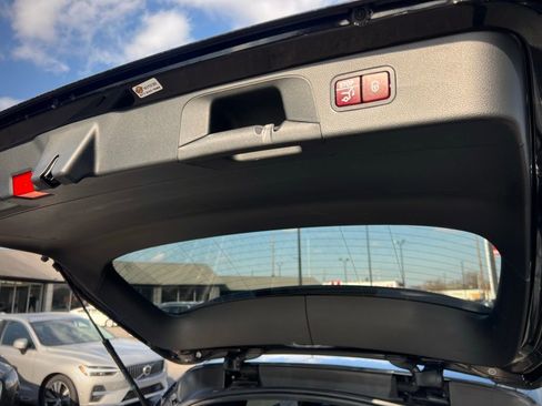 Used 2019 Mercedes-Benz GLC 43 AMG GLC 43 AMG image 24