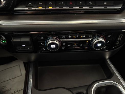 Used 2022 GMC Sierra 1500 SLT w/ SLT Premium Plus Package image 23