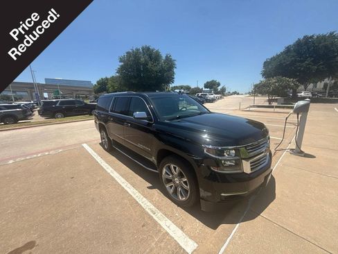 Used 2019 Chevrolet Suburban Premier AWD/4WD image 1