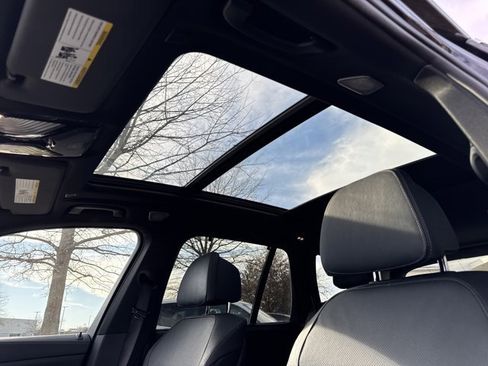 Used 2019 BMW X5 xDrive40i w/ Executive Package image 9