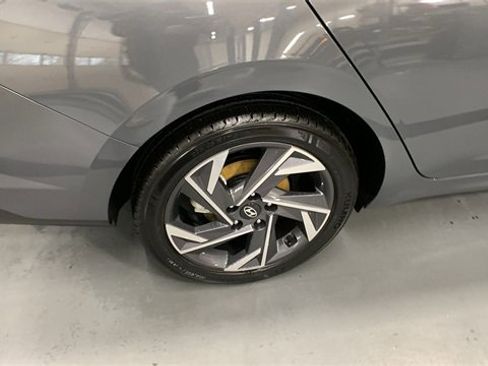 Certified 2025 Hyundai Elantra Sport image 24