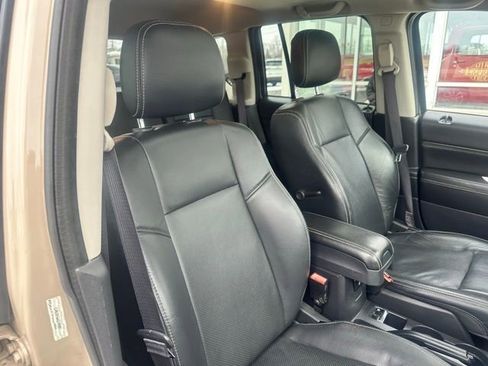 Used 2017 Jeep Compass High Altitude image 12