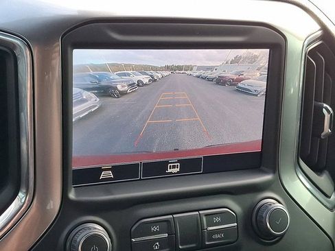 Used 2022 Chevrolet Silverado 1500 LT Trail Boss w/ Convenience Package II image 21