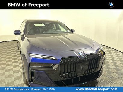 New 2026 BMW 740i xDrive w/ Premium Package