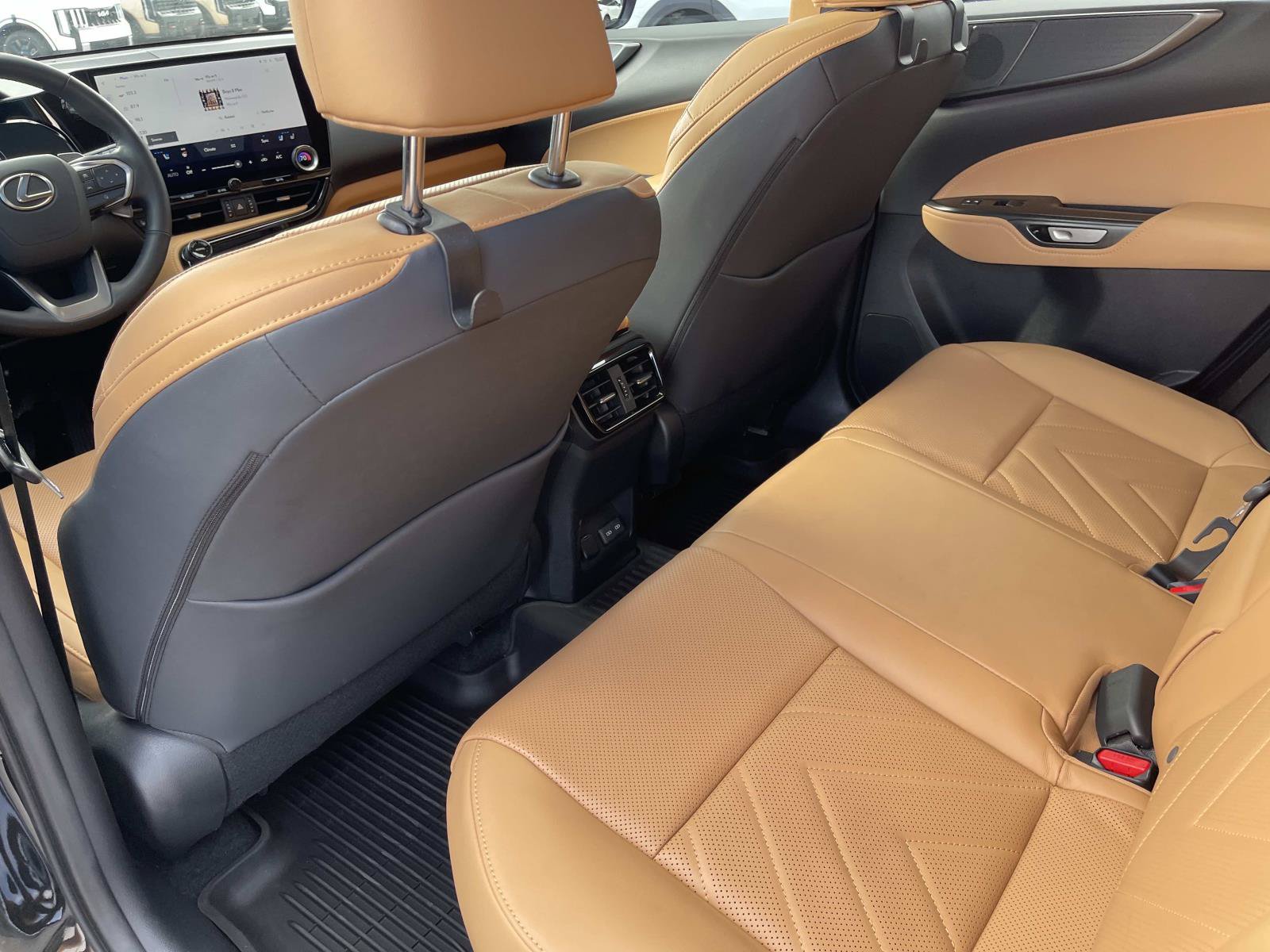 Used 2025 Lexus NX 450h+ AWD w/ Accessory Package (Z2) image 19