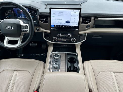 Used 2024 Ford Expedition Max Limited image 13
