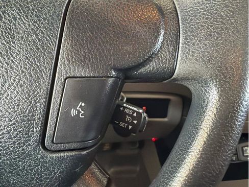 Used 2011 Toyota Tundra 4x4 Double Cab w/ SR5 Pkg image 18