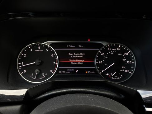 Used 2025 Nissan Pathfinder SV FWD image 39