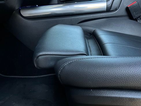 Used 2025 Mercedes-Benz GLA 250 image 11