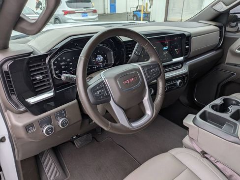 Used 2022 GMC Sierra 1500 SLT image 13
