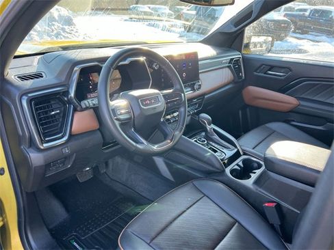 Used 2023 GMC Canyon AT4 w/ AT4 Premium Package image 10