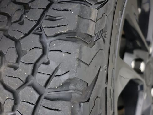 Used 2022 Jeep Wrangler Unlimited Sahara w/ Cold Weather Group image 14