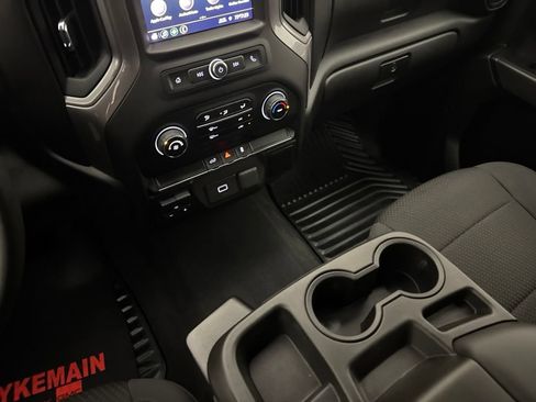 Used 2020 Chevrolet Silverado 1500 Custom w/ Custom Value Package AWD/4WD image 16