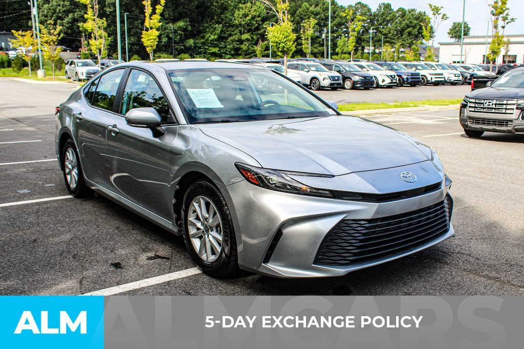 Used 2025 Toyota Camry LE FWD image 3