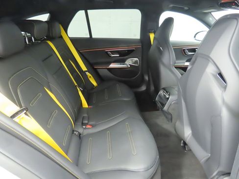 New 2026 Mercedes-Benz E 53 AMG 4MATIC Sedan image 23