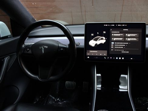 Used 2020 Tesla Model Y Performance image 13