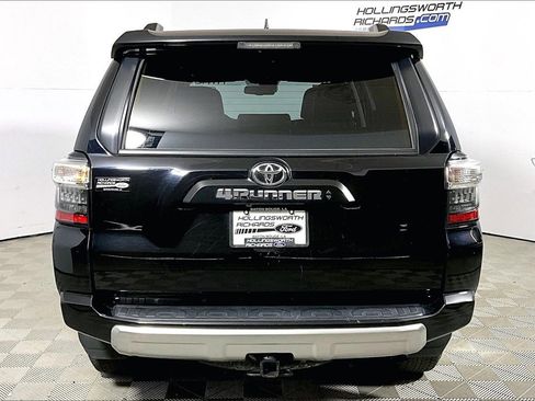 Used 2024 Toyota 4Runner TRD Off-Road Premium image 4