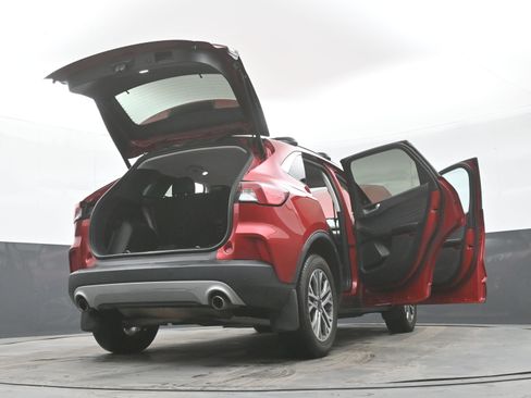 Used 2022 Ford Escape SEL w/ Technology Package image 48