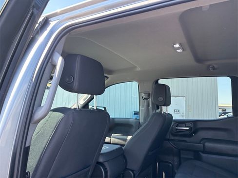 Used 2024 Chevrolet Silverado 1500 Custom image 25