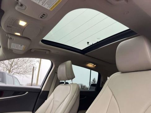 Certified 2022 Lincoln Nautilus Reserve image 12