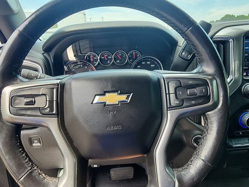 Used 2022 Chevrolet Silverado 1500 LT RWD image 12